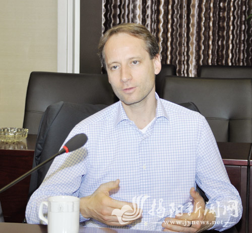 ʷ���ƣ��c�ҺϽ�ѭ�h�����Gɫ���I�䷶�Ŀ